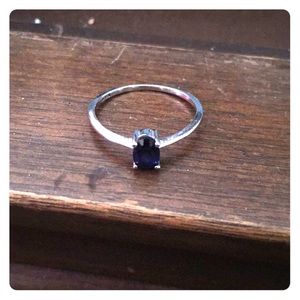 White gold and sapphire ring size 7